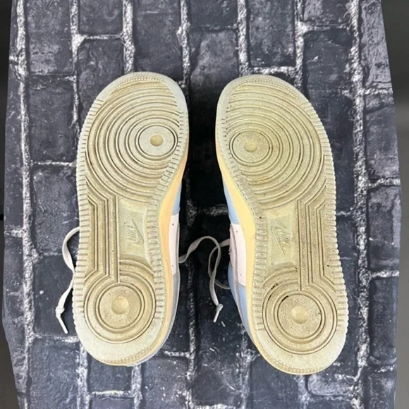 Vintage NIKE Air Force 1 Low Baby Sky Blue & White on Gum & Green - Picture 11 of 15